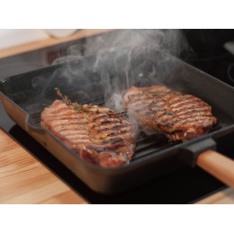 Сковорода-гриль 28см чугунная с деревянной ручкой тм BRIZOLL