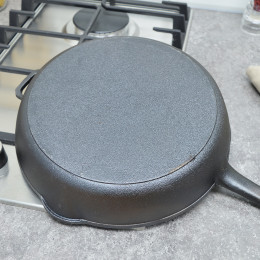 Сковорода гриль 26см чугунная, литая ручка, тм Гардарика