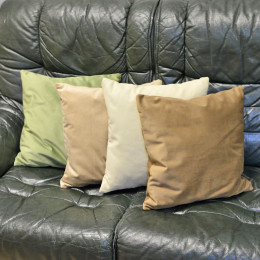 Подушка декоративная зеленая