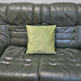 Подушка декоративная зеленая