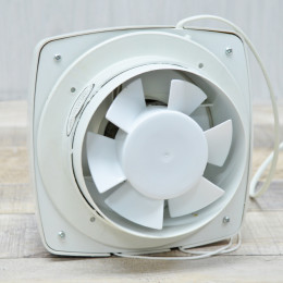 Вентилятор вытяжной EXTRACTOR FAN 100 с выключателем KHG-100