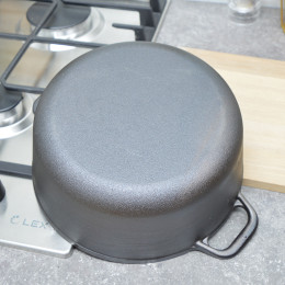 Кастрюля 3л чугунная с крышкой тм Гардарика