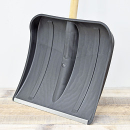 Лопата снеговая "Вьюга №1" 428*490мм с оцинкованной планкой и деревянным черенком и V-образной ручкой