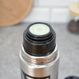 Термос 0,75л нержавеющая сталь с металлической колбой MB 27608