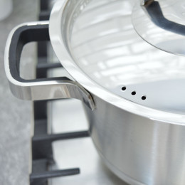 Кастрюля 3л нержавеющая сталь Premium ALLURE WR-1273