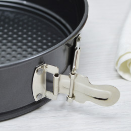 Набор форм для запекания 3 предмета 22, 24, 26см со съемным дном