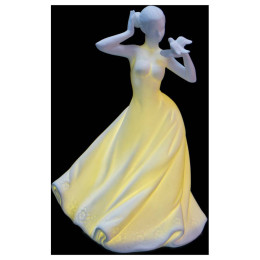 Статуэтка с подсветкой "Девушка" 11*10*17см