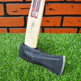 Топор-Колун 2000г с деревянной ручкой кованый "LIT" 193242