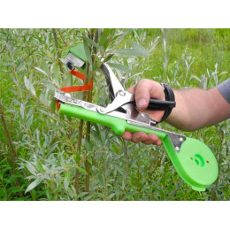 Тапенер садовый, в наборе скобы 10000шт и лента 30м