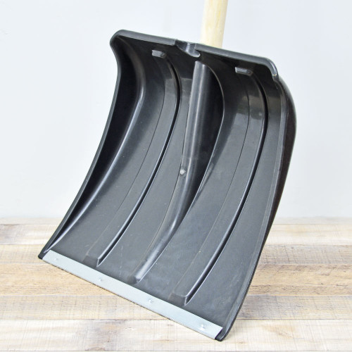 Лопата снеговая "Вьюга №3" 380*365мм с оцинкованной планкой и деревянным черенком и V-образной ручкой